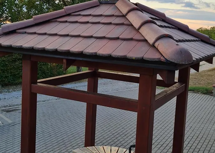 בית נופש Vinarstvo U Kohuta סקליצה